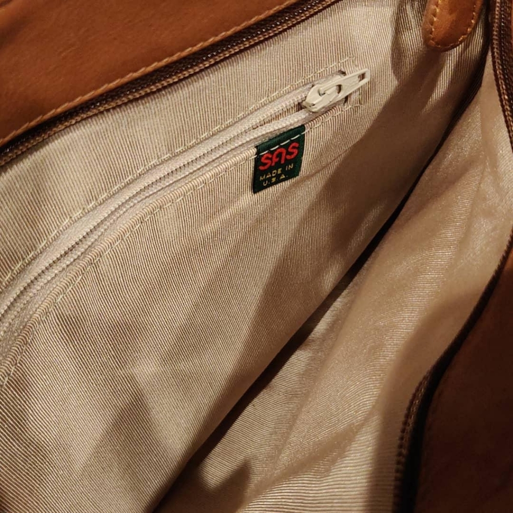 SAS Brown Shoulder Bag 👜 - Picture 6 of 7
